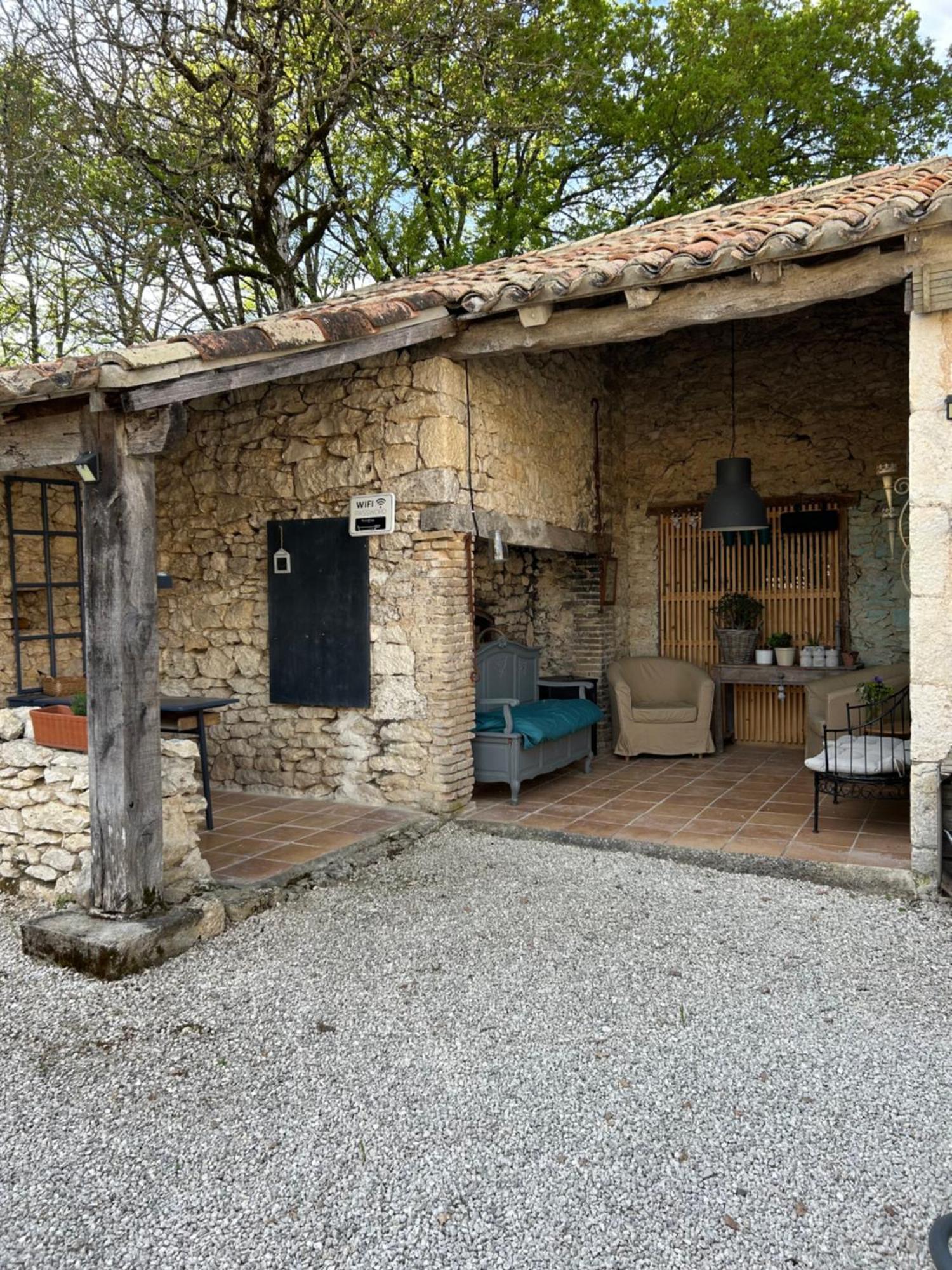فيلا Les Fontanelles Du Quercy Blanc Montcuq المظهر الخارجي الصورة